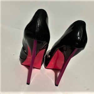 Hot Stunning Pumps!